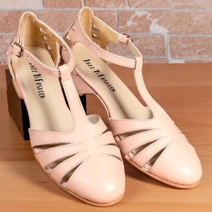 Anita Shoes - Custom Colors