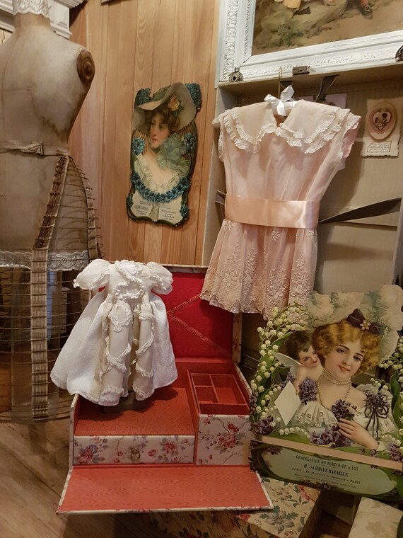 A delightful powder pink dress from Napoleon III p