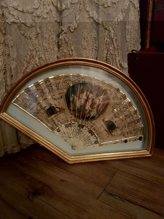 Stunning and very old silk fan from the 1860's. An