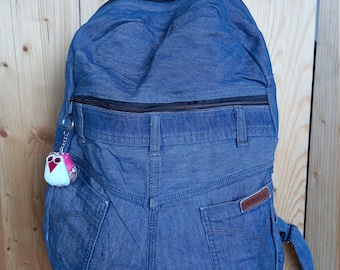 ZAINO IN JEANS Jeans bags denim fatto a mano handmade in jeans riciclati con decorazioni e un porta chiave a forma di gufo in cotone