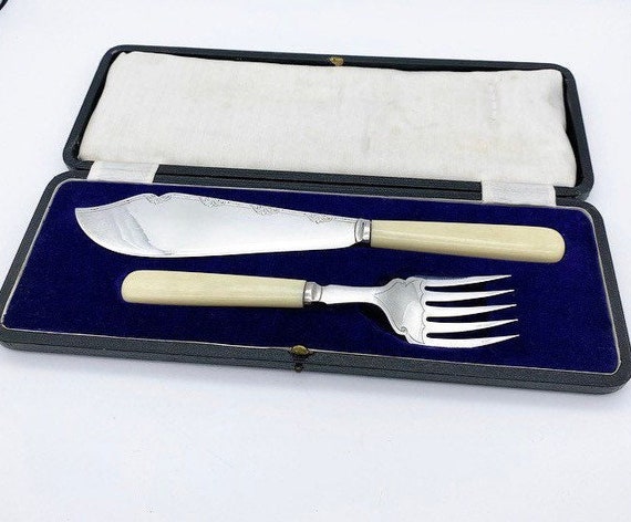 Antique Silver Plated Fish Serving Fork and Knife Set Boxed -  Canada