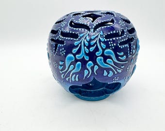 Small pottery tealight holder