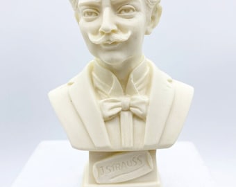 Vintage Italian small Strauss bust, signed small bust ornament
