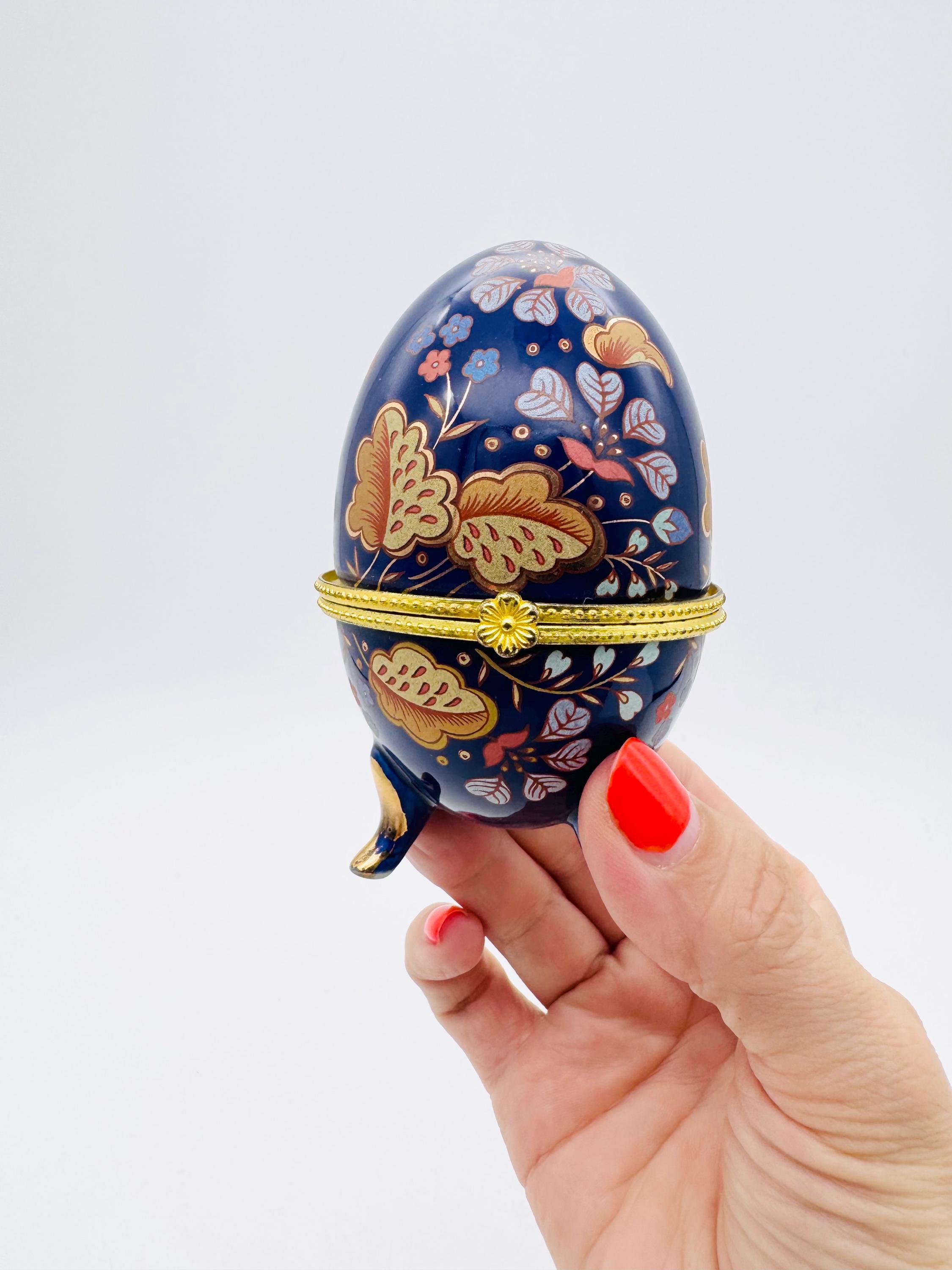 Vintage ceramic egg trinket box