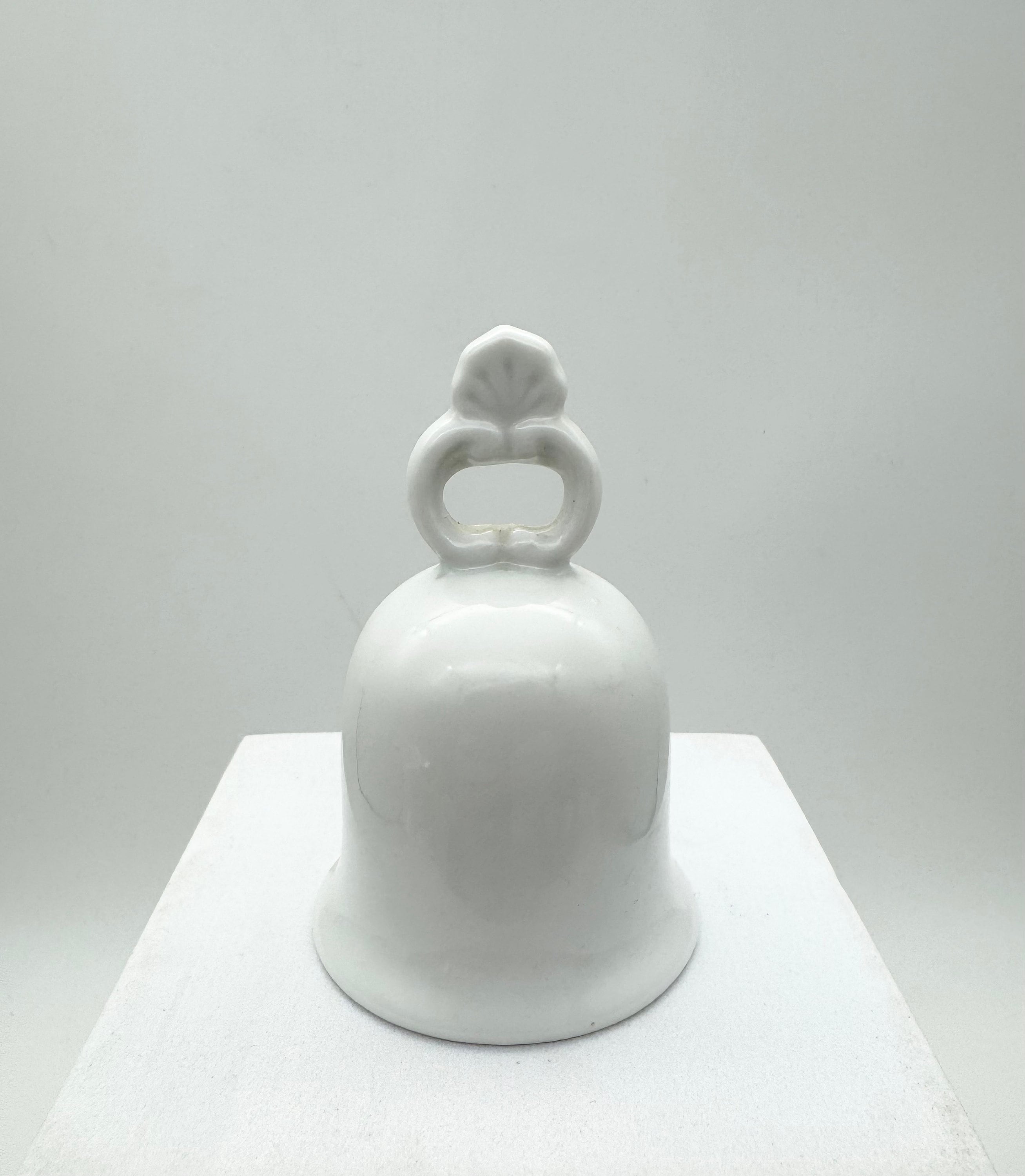 Ceramic Shell Bell Vintage White Ceramic Bell - Etsy