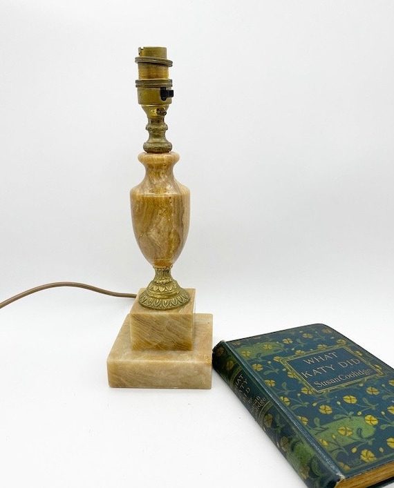 Vintage onyx outlet table lamps