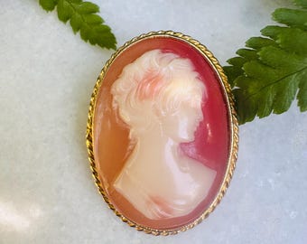 Vintage Sphinx cameo brooch