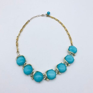 Vintage Lisner beaded necklace blue short round beads chain link cabochon
