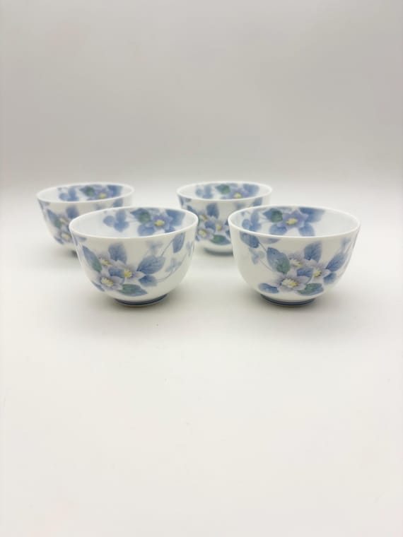 Vintage Kutani Porcelain Tea Cups, Blue Floral Set of 4