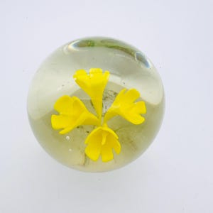 Vintage yellow flowers paperweight