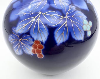 濃紺 花柄装飾 丸型広口花瓶 ヴィンテージ深川焼花瓶、日本製磁器花瓶、青い花飾り花瓶 - Etsy 日本