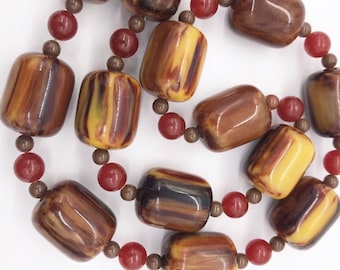 Vintage brown chunky beaded necklace