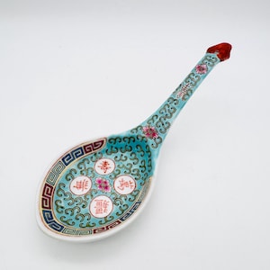 Vintage Mun Shou large ceramic spoon