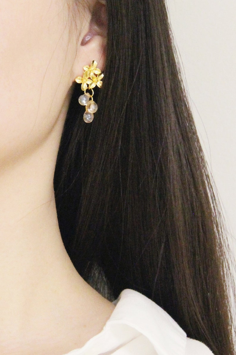teardrop earrings waterdrop unique design earrings gift for her birthday gift Filigree gold flower