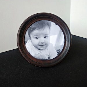 Tabletop wooden round frame, round picture frame, round frame, Choose Size: 4 x 4 up to 7 x 7 inches, Free Shipping