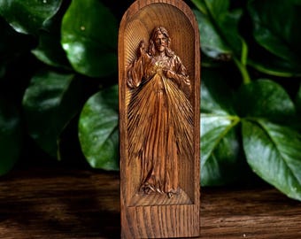 Sagrado Corazón de Jesucristo, decoración religiosa de madera