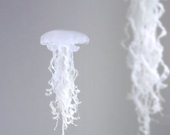 Jellyfish Mobile,[size:S], White, 1pc, wall decor, hanging decor, sea creature ornaments, nautical decor, beach house decor, garland