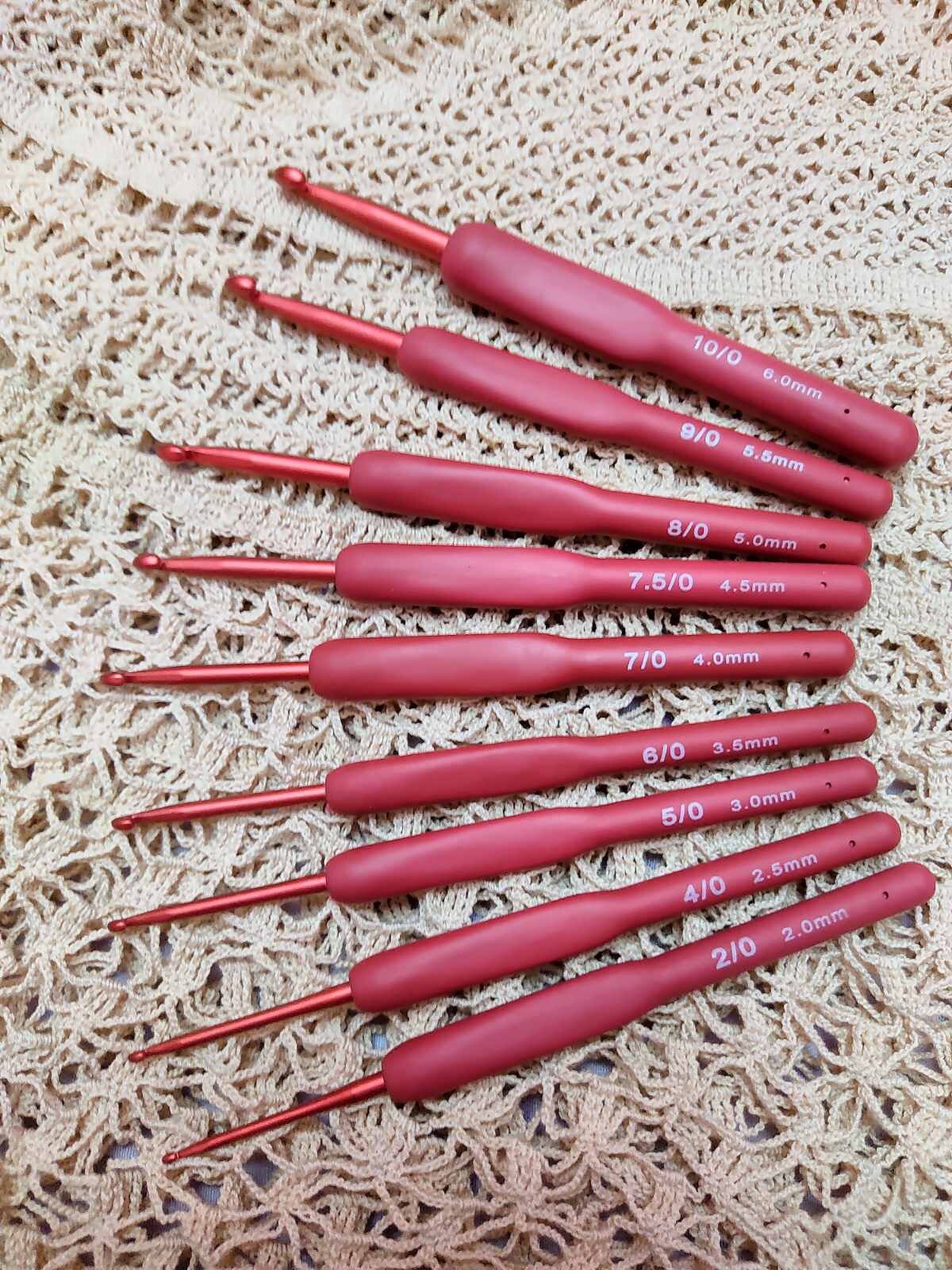 Darcie Crafts Crochet Hook Set Easy Grip With Flat Finger 14cm in Organiser  Box 9pc 2mm, 2.5mm, 3mm, 3.5mm, 4mm, 4.5mm, 5mm, 5.5mm and 6mm 