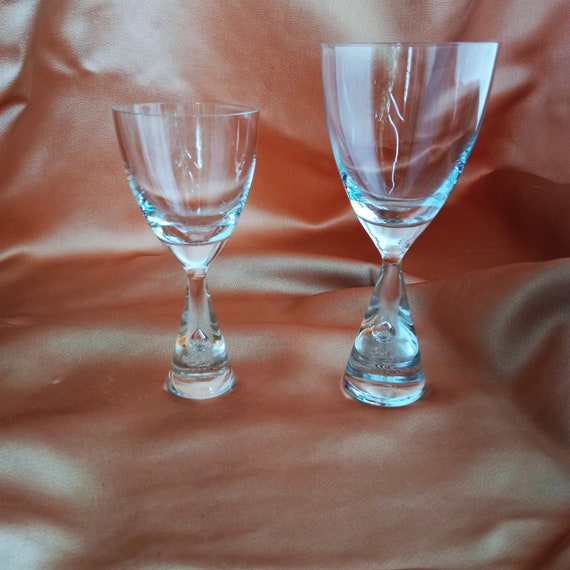 Wine Glasses Crystal Champagne Glasses Couple for Wedding Party Thick Waist  Wine Cup - China Glass Cup and Glass Jar price