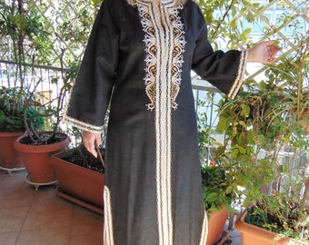 Vintage Black Caftan Moroccan Dress, Caftan Dress for Women, Moire Silk Taffeta Kaftan Outwear, Hand Embroidered Black Kaftan for Ladies