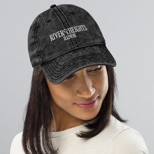 Nancy-Drew-Mütze aus River Heights, bestickte Lesemütze für Krimifans, Vintage-Mütze für Bücherwürmer, Detektivmütze, Geschenkidee für Nancy-Drew-Fans, Geschenk für Bücherliebhaber
