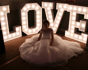 Gigante 48 pulgadas letras grandes luces gran signo de amor de boda Gran número de letra iluminar letras Marquee letras luces de boda de madera telón de fondo de boda