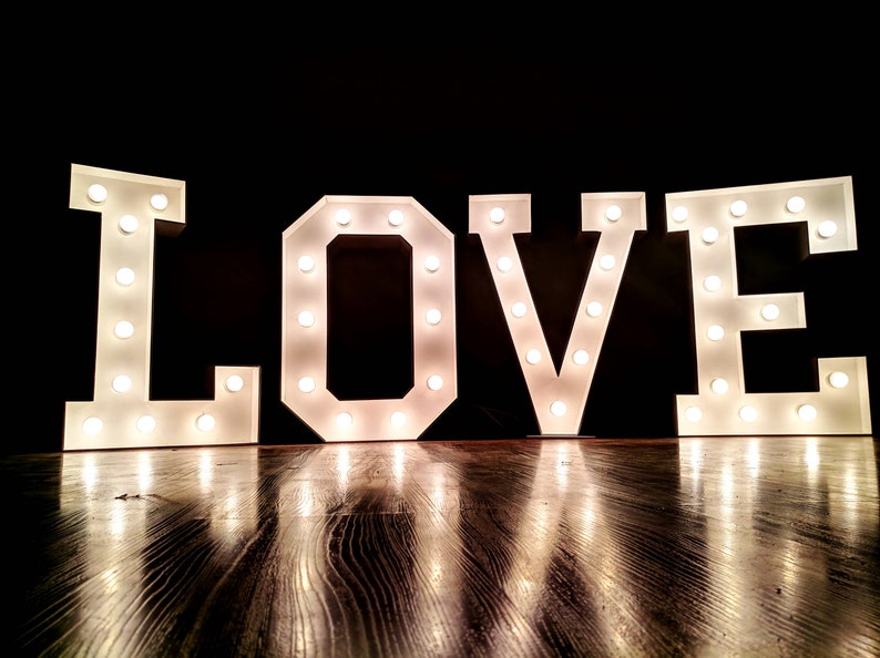 Gigante 48 pulgadas letras grandes luces gran signo de amor de boda Gran número de letra iluminar letras Marquee letras luces de boda de madera telón de fondo de boda imagen 5