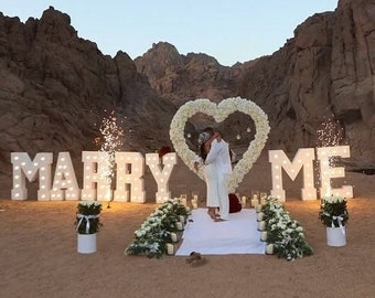 Große Marry Me Zeichen Buchstaben Set Light up Vorschlag Hintergrund Verlobungsschild einsatzbereit