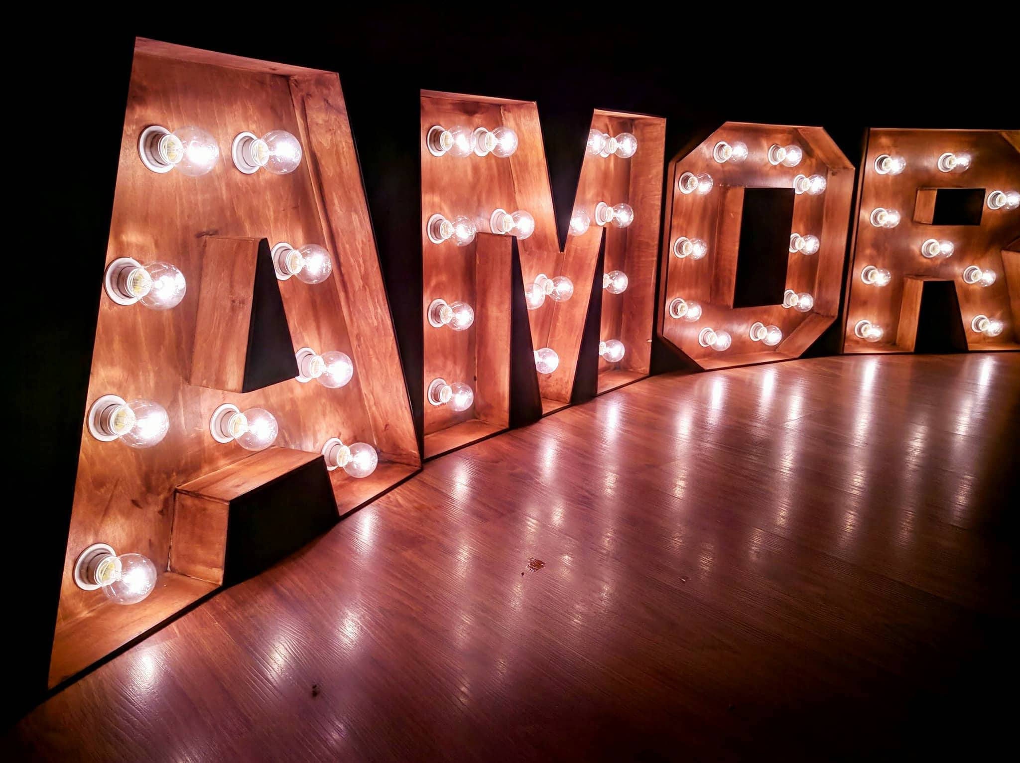 28 ideas de Letras luminosas / Marquee lights