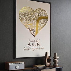 Unser erstes Date Herz folierte Landkarte gedruckt, einzigartiges Geschenk, Valentinstag Geschenk, Jahrestag Geschenk, Landkarte, Geschenk für Sie, Landkarte