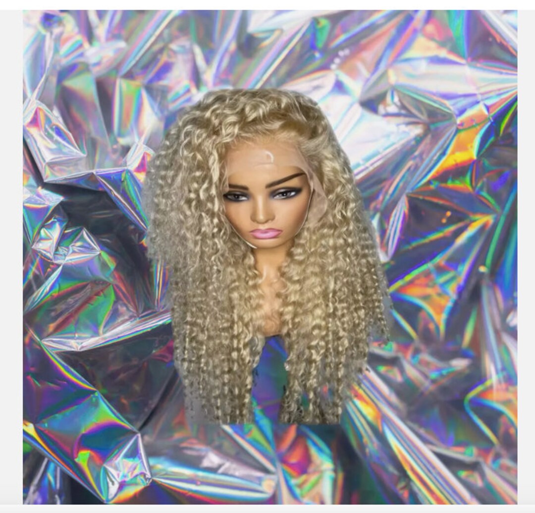 Isabelle Wig Blonde