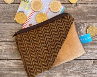 Mini bolso con tweed de espiga en marrón y polipiel, cartera para cambio, bisutería, tela de tapicería upcycling, regalo para novia
