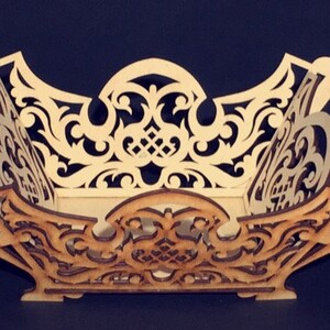 Cesta de filigrana decorativa