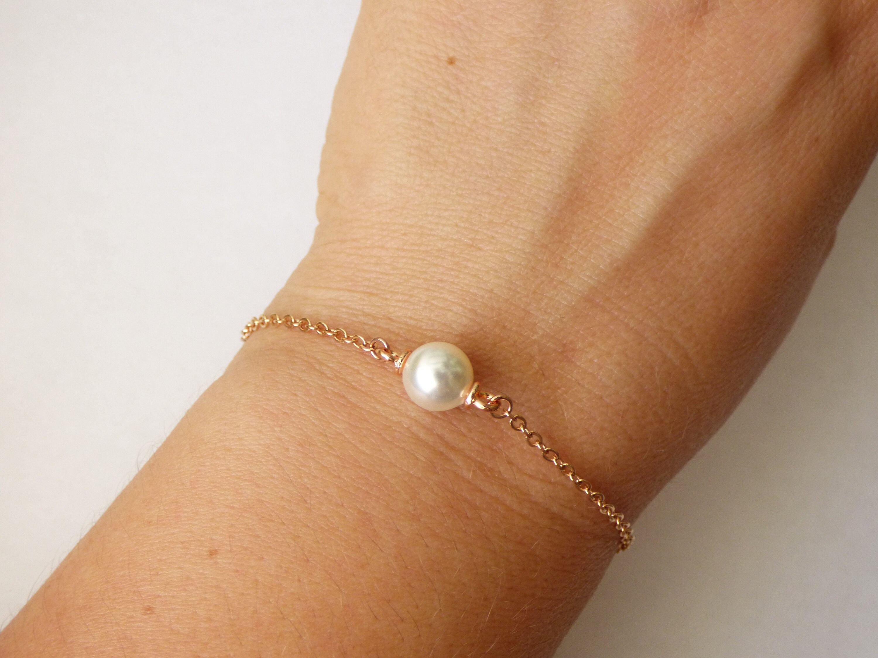 Simple Minimal Jewelry Bridesmaid Thin Modern Bracelet Everyday Jewelry Delicate White Opal Gold Chain Bracelet Dainty Gold Bracelet