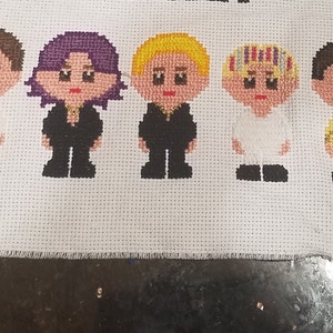 Patrón de punto de cruz con dibujos animados de mantequilla de BTS