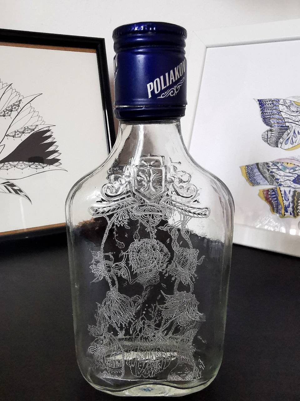 Flasque de 20 Cl Gravé à La Main, Dessin Unique, Cadeau et Décoration Originale