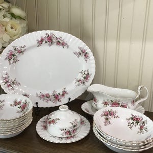 Royal Albert Lavender Rose Geschirrschüssel, Sauciere, ovale Platte, bedeckte Butter