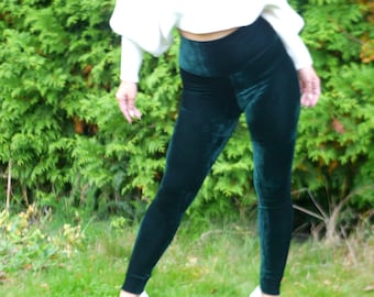 Velvet leggings in dark green