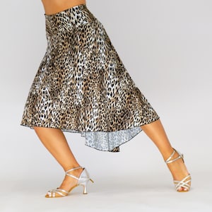 Handmade viscose jersey skirt with animal print
