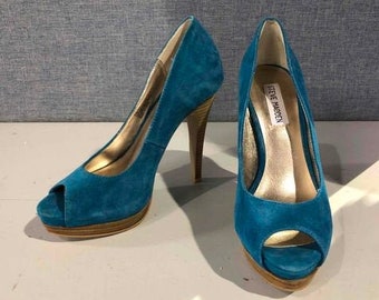 teal pumps size 8