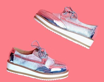 via pinky platform sneakers