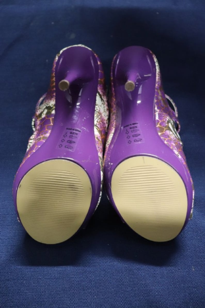 size 7 NEW Michael Antonio Purple /& Gold Croc Look Strappy High Heels With Ankle Buckles GORGEOUS Pair of Heels Purple High Heels