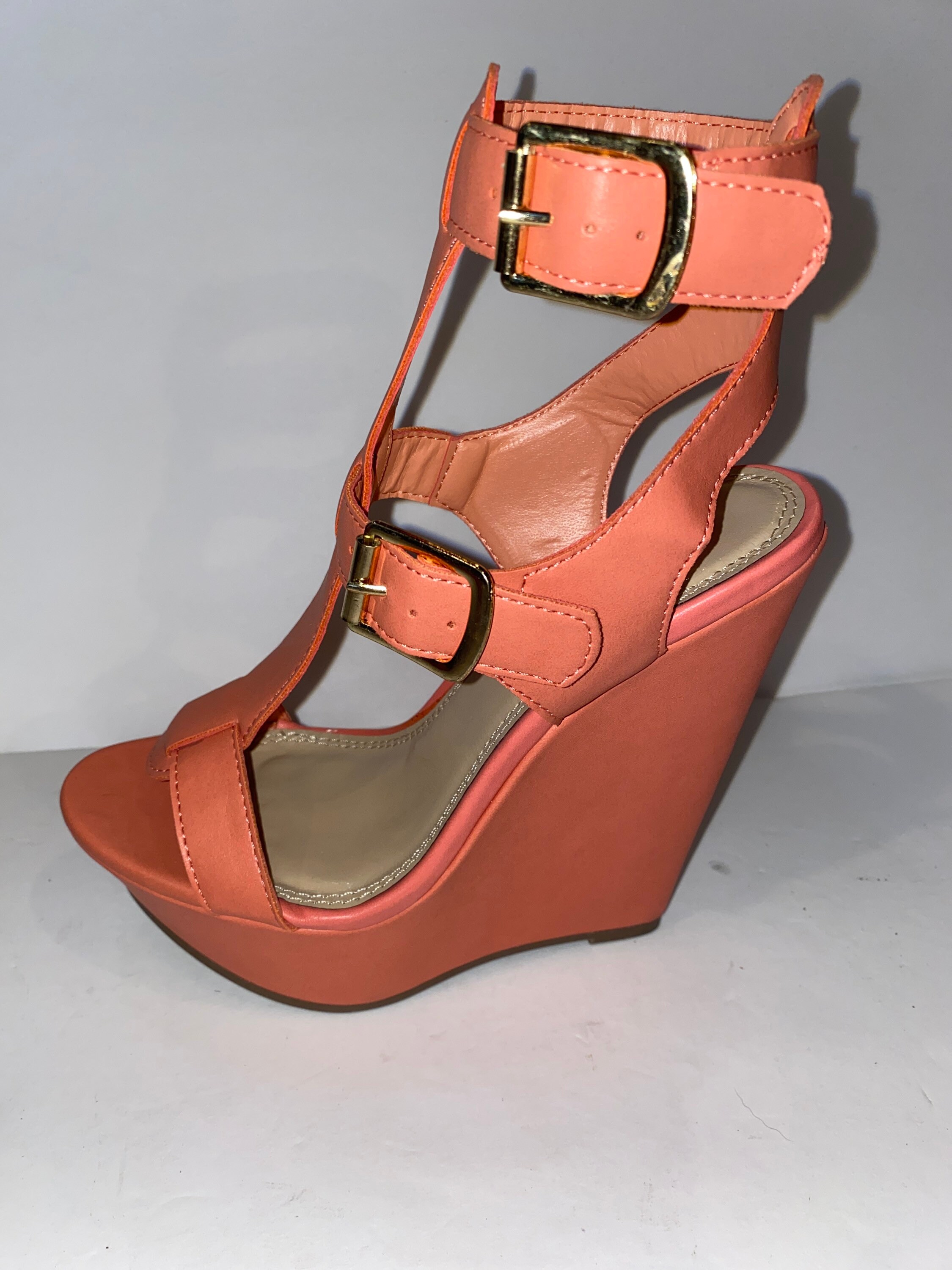 Breckelles platform best sale sandals