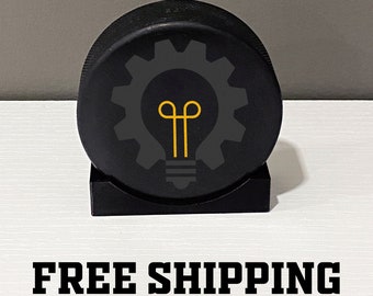 Wandhouder hockeypuck – houder en plankdecor voor gesigneerde pucks