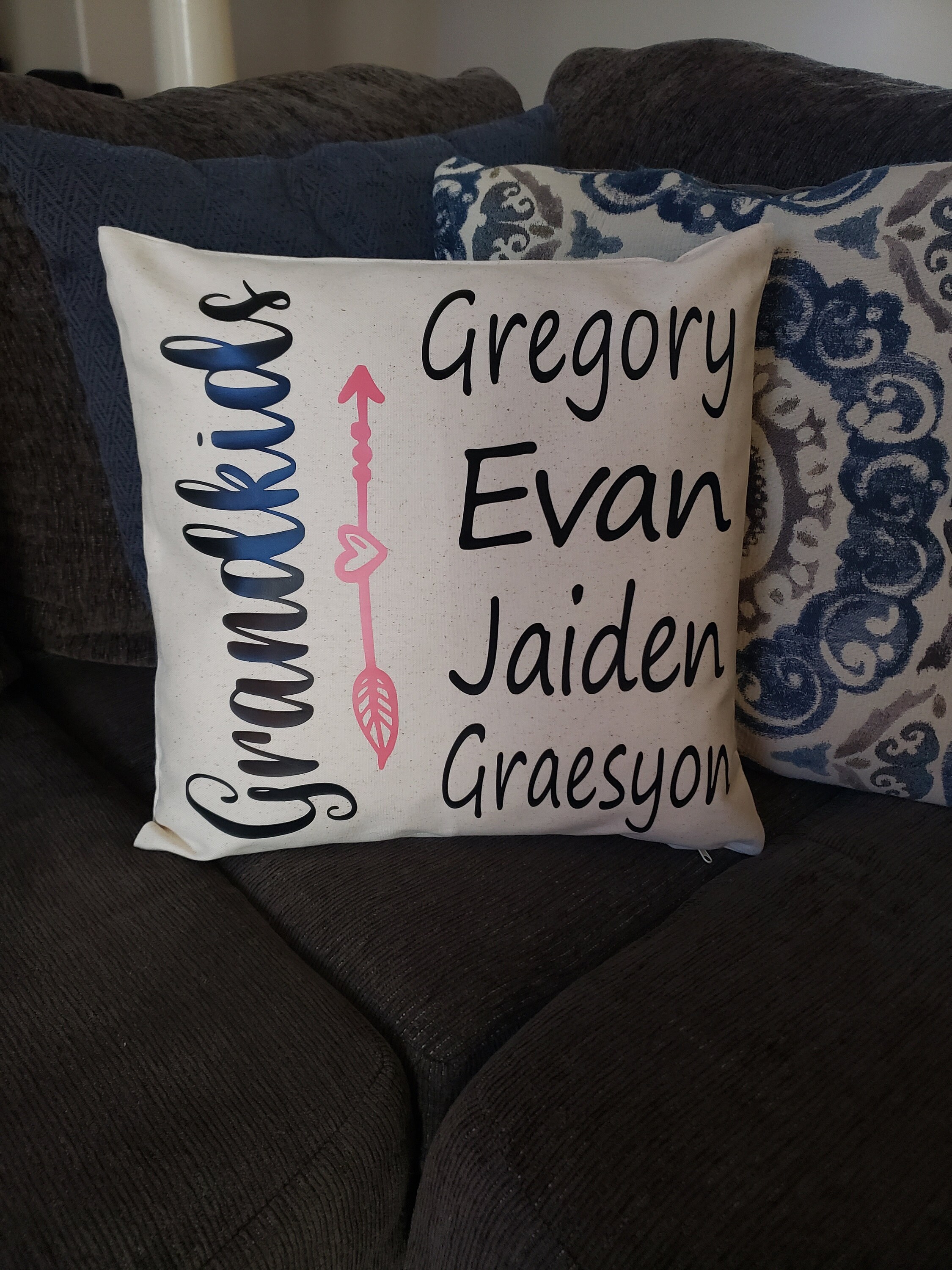 Grandkids Pillow, Mom Pillow, Personalized Grandkids Names Pillow, living room Decor, Grandparent Gift, Gifts For Mom, Mother's Day, pillow