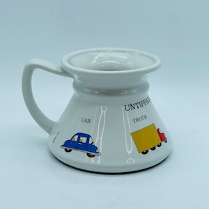 Vintage no-spill coffee mug. Ceramic Blue and white - Depop