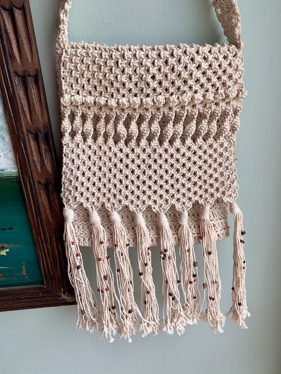 Vintage Off White Cream Macrame Wood Beaded Purse… - image 1