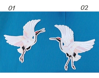 Japanese Crane Patch. Japanese style embroidered patch. Wild animal iron on, sew on patch