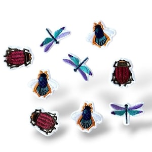 Mini parche de insecto. Parche bordado a máquina con un insecto realista. Parche de alfiler de escarabajo, bordado de libélula, parche de mosca doméstica, 4 cm (1,57 pulgadas)