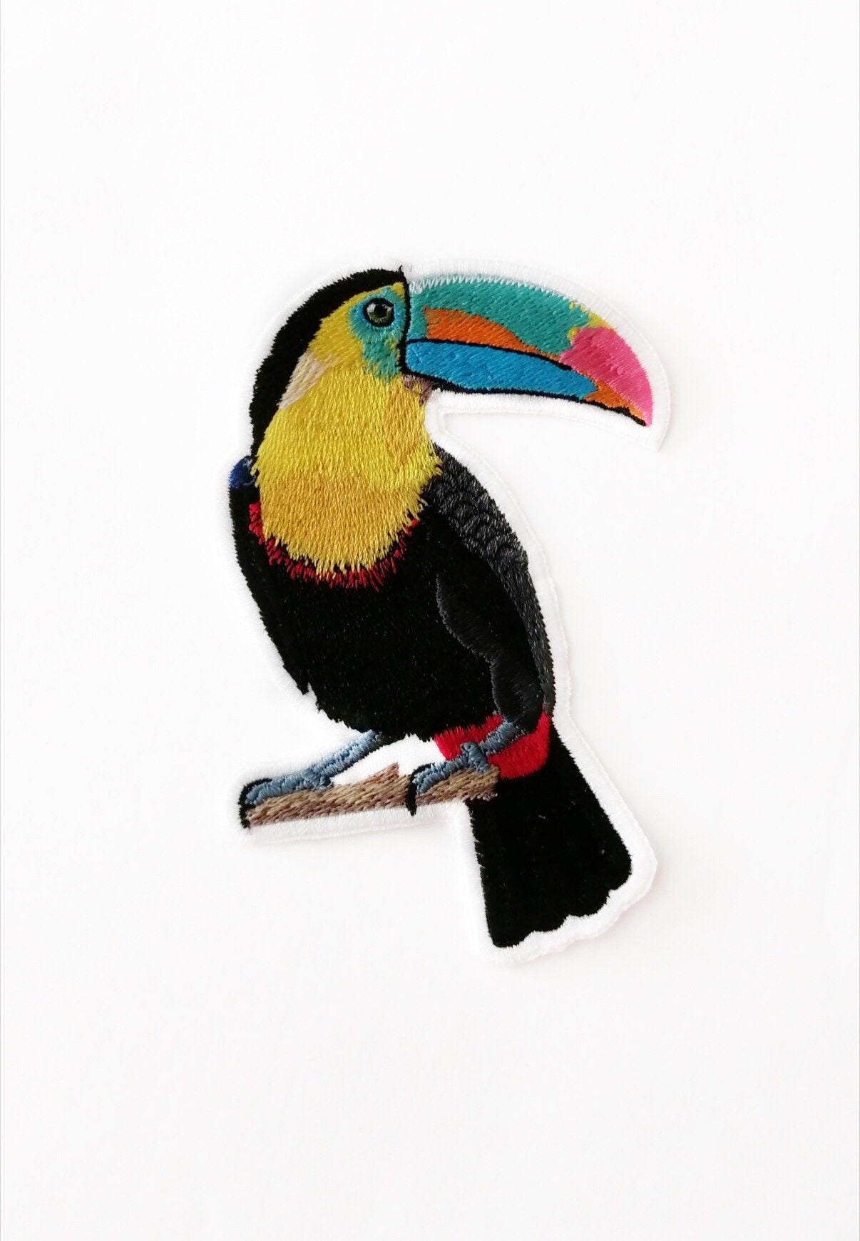 Toucan embroidered patch, realistic bird iron on patch, handmade exotic bird patch